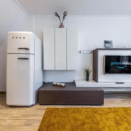 Exclusive-lakeview Bella Vista Orta G&g *