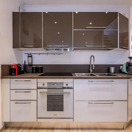 Exclusive-lakeview Bella Vista Orta G&g Apartment *